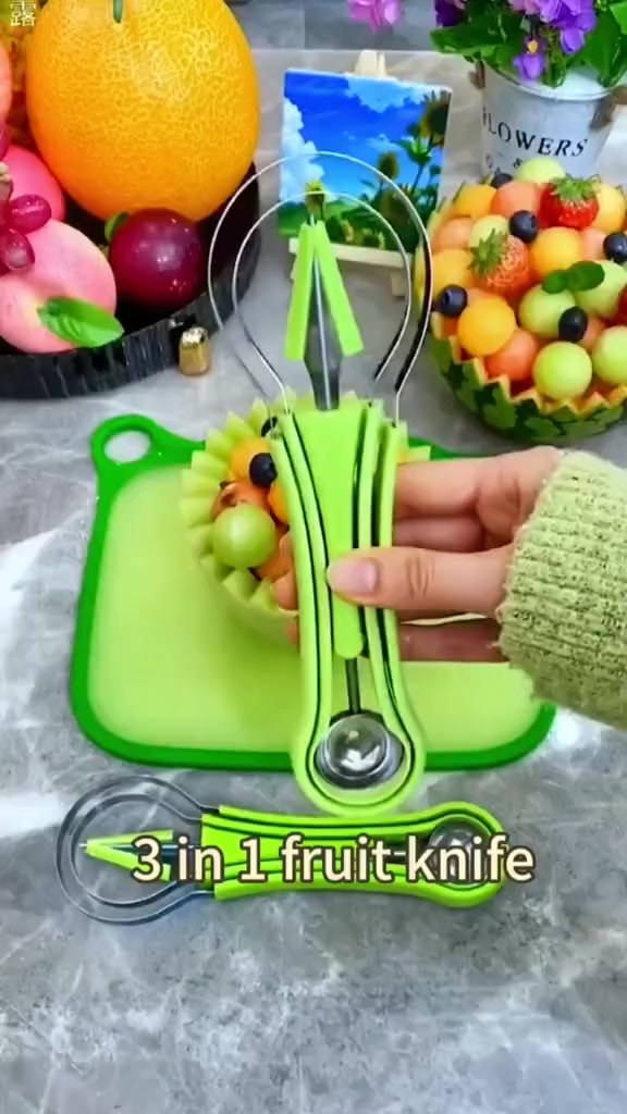 🍉3 in 1 Fruit Tool Knife