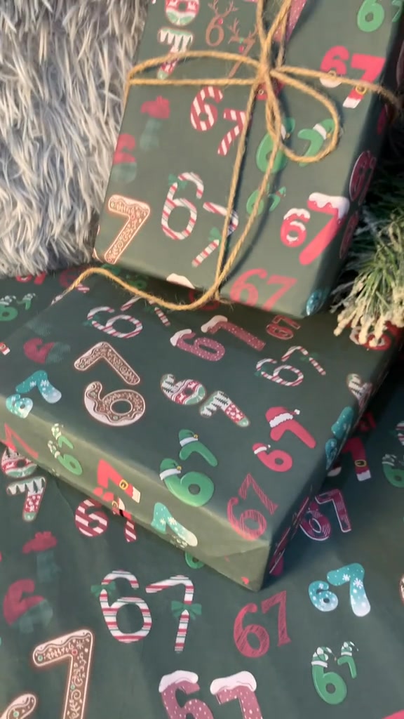 🔥LAST DAY 50% OFF - 🎁67 Meme Christmas Gift Wrap – Wrap Your Presents in Viral Holiday Fun 🎄