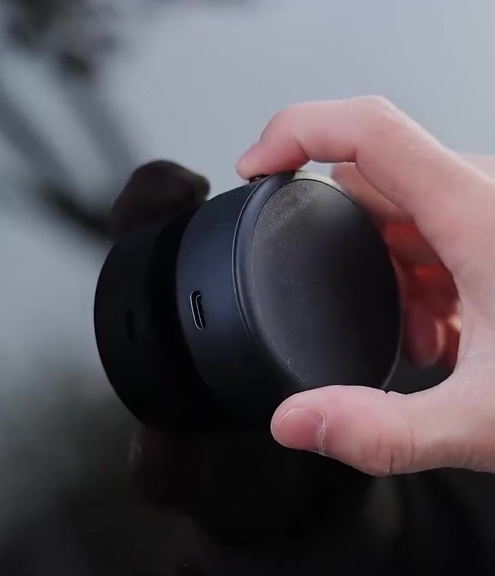 Magnetic cell phone holder