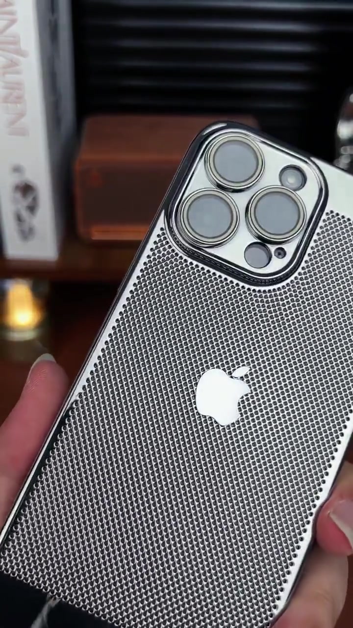 Electroplating Heat Dissipation Phone Case