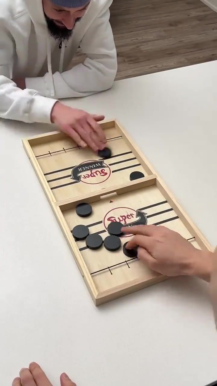 Best Interactive Game Ever - Fast Sling Puck Game